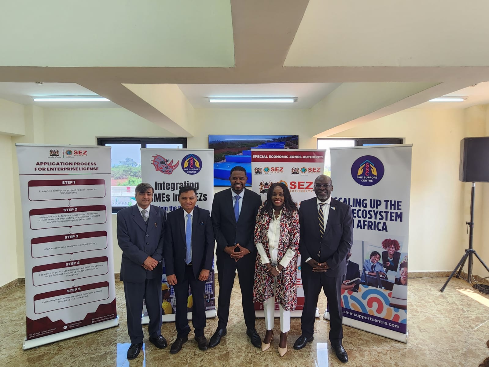 L-R: Kifaru Enterprises General Manager Deepak Sachania, Kifaru Enterprises founder and CEO Kalpesh Shah, Principal Secretary for Investment Promotion Abubakar Hassan Abubakar, SME Support Centre CEO Linda Onyango and Kenya Association of Manufacturers (KAM) CEO Tobias Alando during the launch of Kifaru Exim Special Economic Zone at tatu City in Kiambu County. 